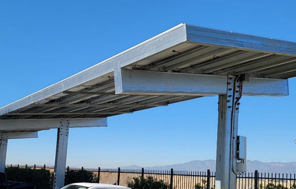 Single-column cantilevered carport